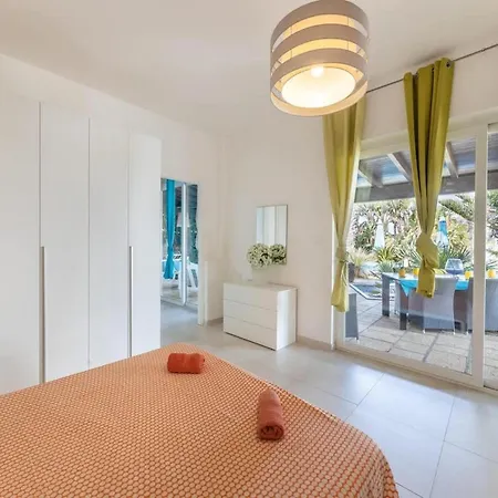 Cotriero Crystal Villa *