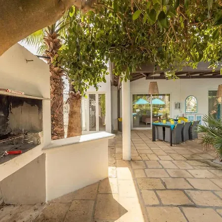 Cotriero Crystal Villa