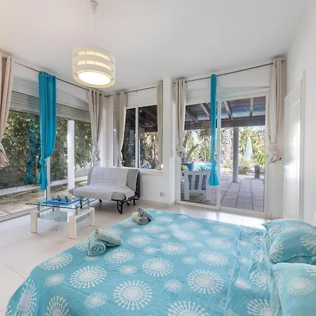 Cotriero Crystal Villa *